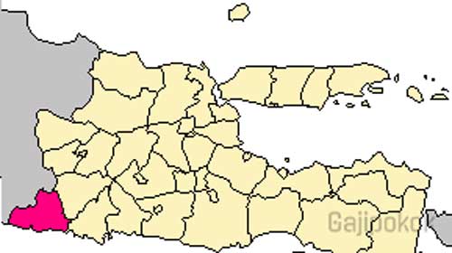 Gaji UMK Pacitan